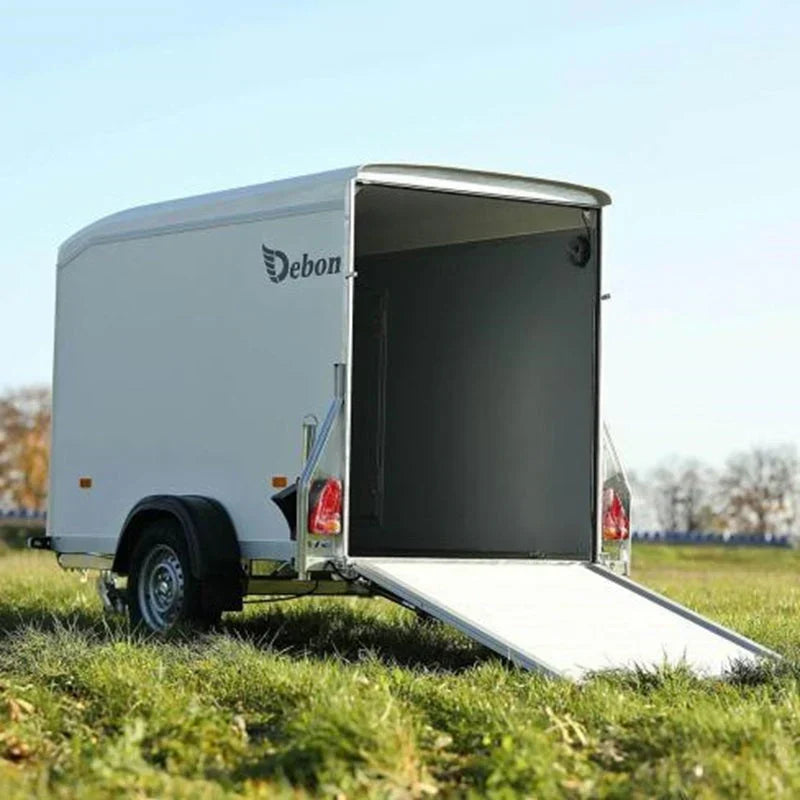 Lieferwagen Debon Roadster 255