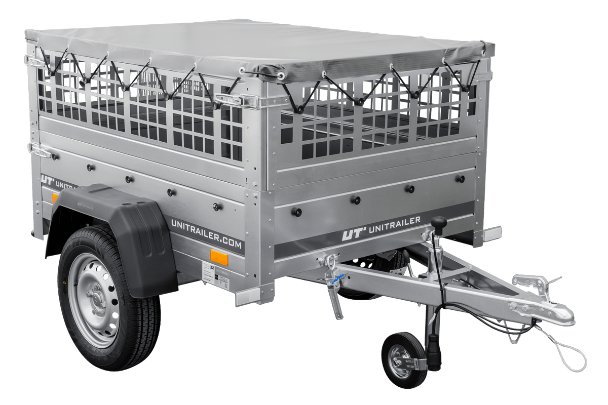 Kleiner Anhänger Garden Trailer 150 KIPP mit grauer Flachplane und Stützrad