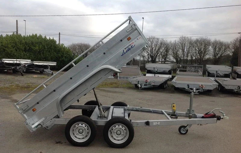 Hochleistungs-Lider-Muldenkipper, PTAC 1500 kg, Doppelachse mit Bremsen