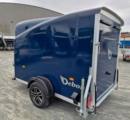 Pullman Debon 1300 blauer Frachtanhänger mit Aufhängung und Seitentür