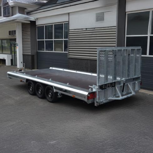 Vlemmix Dreiachs-Maschinentransporter