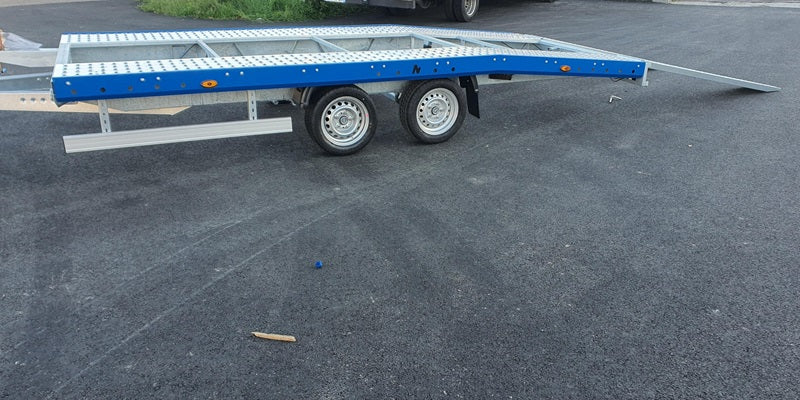 Autoträger Boro JUPITER 450 x 200 cm 2700 kg PTAC + Zubehör angeboten